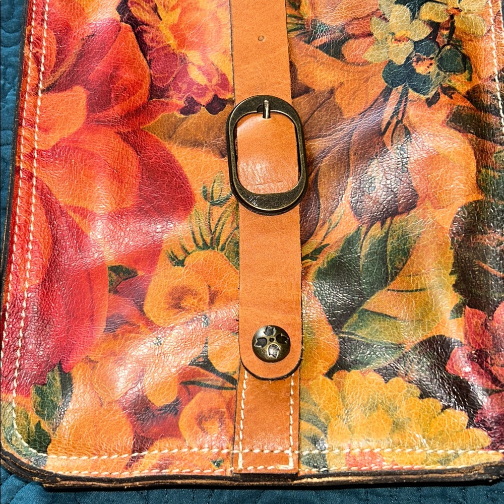 Patricia Nash Multi Color Venezia Crossbody Bag - Picture 2 of 11